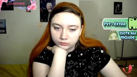 Snapshot of lily_shamy chatting on 02.12.25 Alice online show from 02.12.25