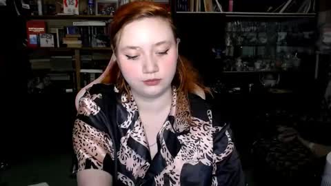 Snapshot of lily_shamy chatting on 10.09.25 Alice online show from 10.09.25