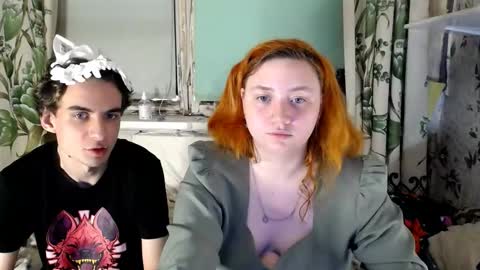 Snapshot of lily_shamy chatting on 10.31.25 Alice online show from 10.31.25