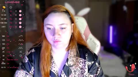 Snapshot of lily_shamy chatting on 11.24.25 Alice online show from 11.24.25