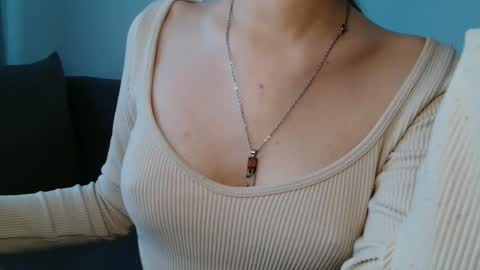 small lily online show from 05.04.26