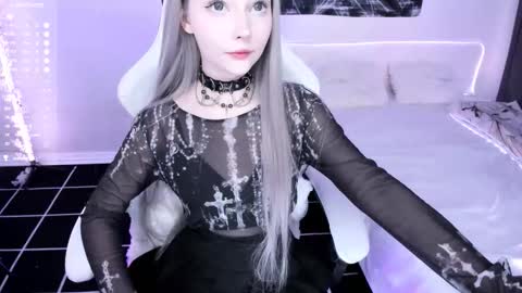 Lily online show from 11.15.25