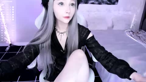 Lily online show from 12.21.25