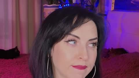 Lily online show from 11.26.25