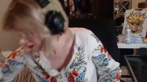 lilyfe3 online show from 03.16.26