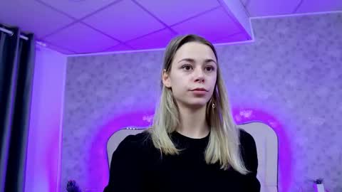      online show from 10.09.25