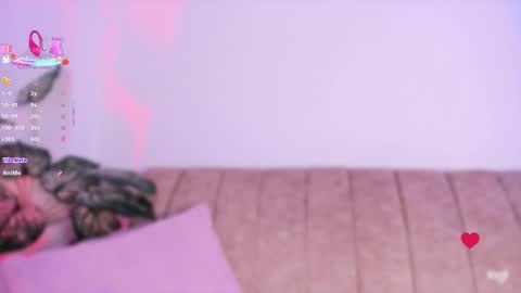 Snapshot of lilysoto chatting on 10.24.25 Lily online show from 10.24.25