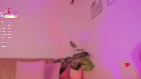 Snapshot of lilysoto chatting on 10.28.25 Lily online show from 10.28.25