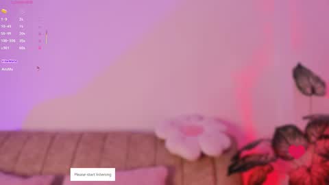 Snapshot of lilysoto chatting on 11.08.25 Lily online show from 11.08.25