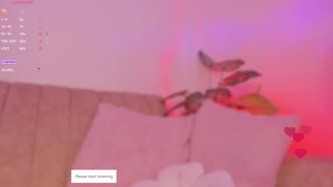 Snapshot of lilysoto chatting on 11.11.25 Lily online show from 11.11.25