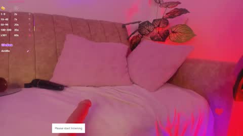 Snapshot of lilysoto chatting on 11.19.25 Lily online show from 11.19.25