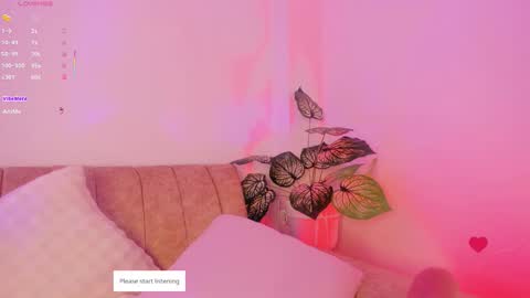 Snapshot of lilysoto chatting on 11.22.25 Lily online show from 11.22.25