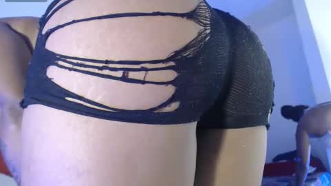 Snapshot of lilyspringfu chatting on 09.29.25 lilyspringfu online show from 09.29.25