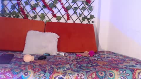 Snapshot of lilyspringfu chatting on 10.02.25 lilyspringfu online show from 10.02.25