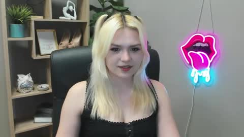Lily online show from 04.09.26