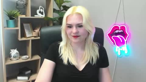 Lily online show from 04.27.26