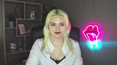 Snapshot of lilysweetxo chatting on 05.05.26 Lily online show from 05.05.26