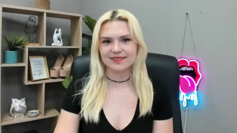 Snapshot of lilysweetxo chatting on 06.02.26 Lily online show from 06.02.26