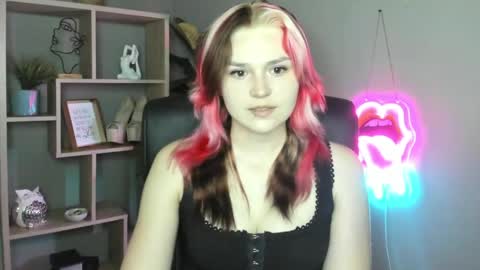 Snapshot of lilysweetxo chatting on 06.07.26 Lily online show from 06.07.26