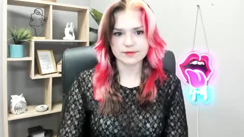 Snapshot of lilysweetxo chatting on 06.08.26 Lily online show from 06.08.26