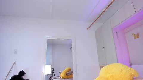 lilywhitee1 online show from 06.20.26