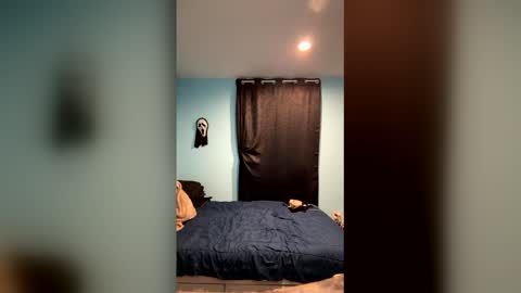 Snapshot of lima_tunes chatting on 12.15.25 lima_tunes online show from 12.15.25