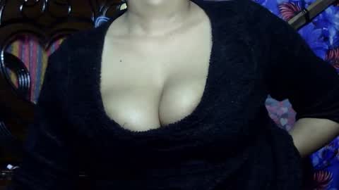 limaakter246618 online show from 11.20.25