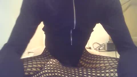 Snapshot of limpclitsissyfemboy chatting on 11.10.25 limpclitsissyfemboy online show from 11.10.25