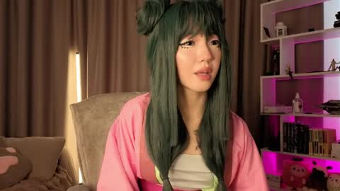 Snapshot of lin_kun chatting on 04.14.26 Lin Use menu to play with me online show from 04.14.26