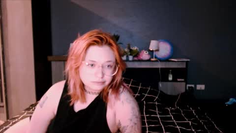 Snapshot of lina2d_tyan chatting on 02.13.26 Lina2D tyan online show from 02.13.26