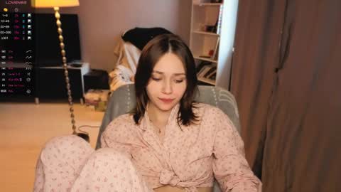 Scarlet online show from 04.23.26