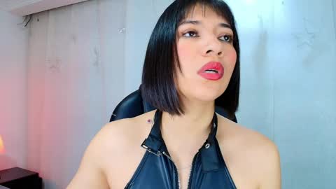  Lina Bedoya  online show from 03.30.26