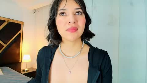  Lina Bedoya  online show from 06.09.26