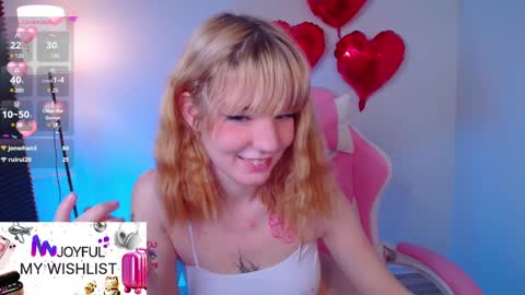 Snapshot of lina_blueeyed chatting on 03.11.25 Lina blueeyed GMT3 1100-1700 Mon Wed Thu Sat Sun online show from 03.11.25