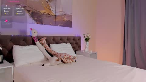 Snapshot of lina_blueeyed chatting on 11.20.25 Lina blueeyed GMT3 1100-1700 Mon Wed Thu Sat Sun online show from 11.20.25