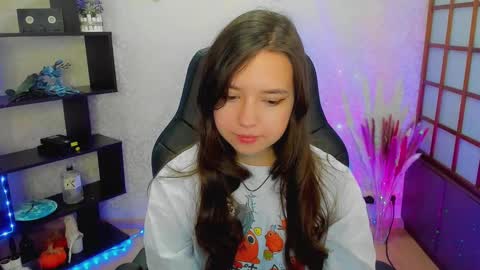 Lina online show from 12.29.24