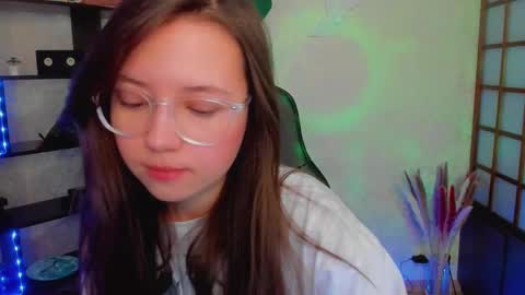 Lina online show from 01.04.25