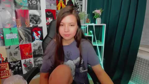 Lina online show from 01.11.25