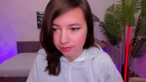 Lina online show from 09.17.25