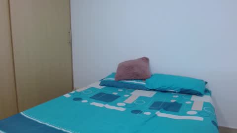 Snapshot of lina_busty chatting on 02.02.25 lina_busty online show from 02.02.25