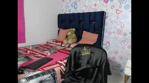 Snapshot of lina_clark_ chatting on 09.19.25 lina_clark_ online show from 09.19.25