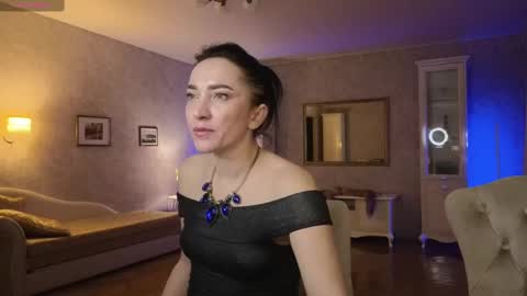 lina_flore online show from 02.16.25