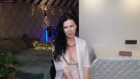 lina_flore online show from 07.01.26