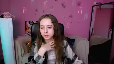 Snapshot of lina_fox12 chatting on 04.20.26 lina_fox12 online show from 04.20.26