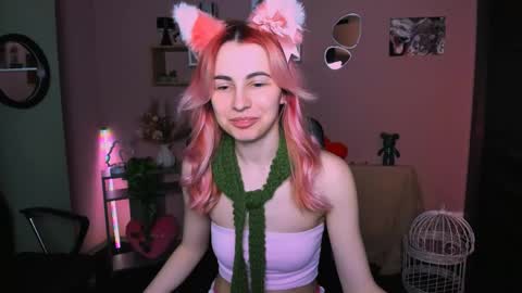 Snapshot of lina_fox12 chatting on 04.22.26 lina_fox12 online show from 04.22.26