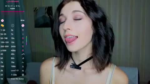 Lina online show from 07.04.26