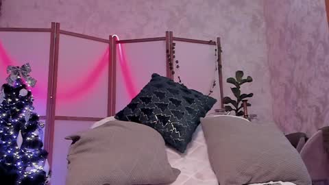 Lina -  online show from 12.25.24