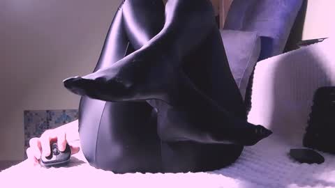 Lina online show from 12.13.24