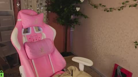 Snapshot of lina_reeds chatting on 02.16.26 LINA online show from 02.16.26