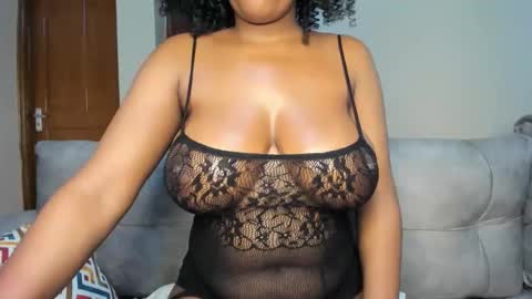 lina sexy58 online show from 10.18.25
